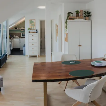 Modernes Balkon Apart