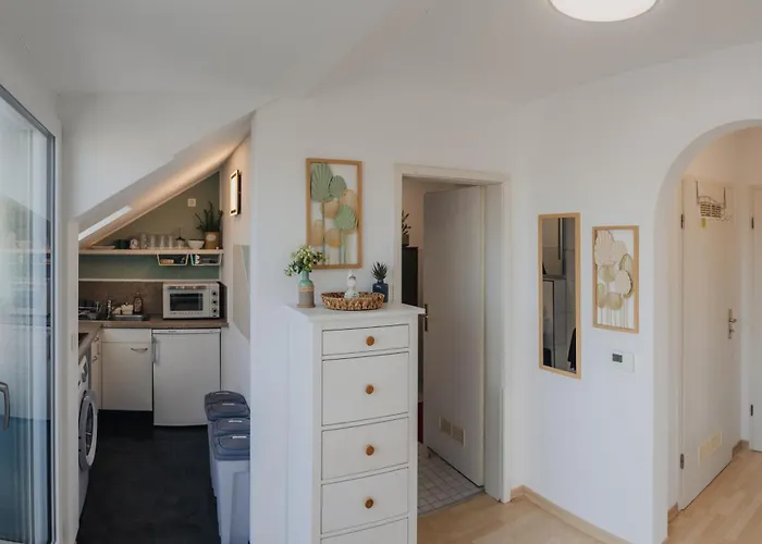 Modernes Balkon Apart